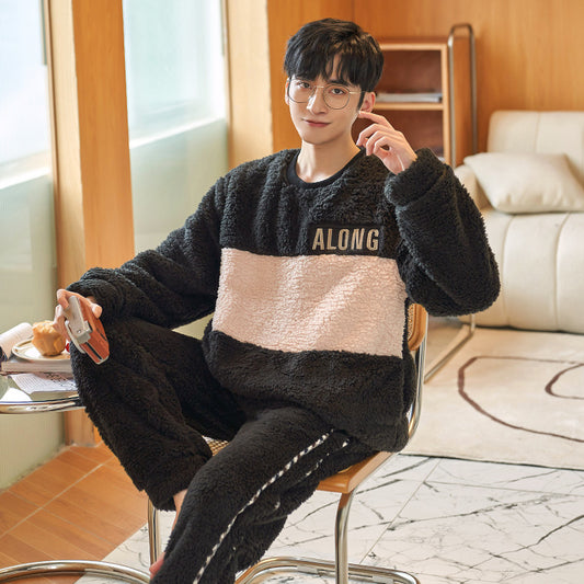 بدلات نوم رجال كم طويل