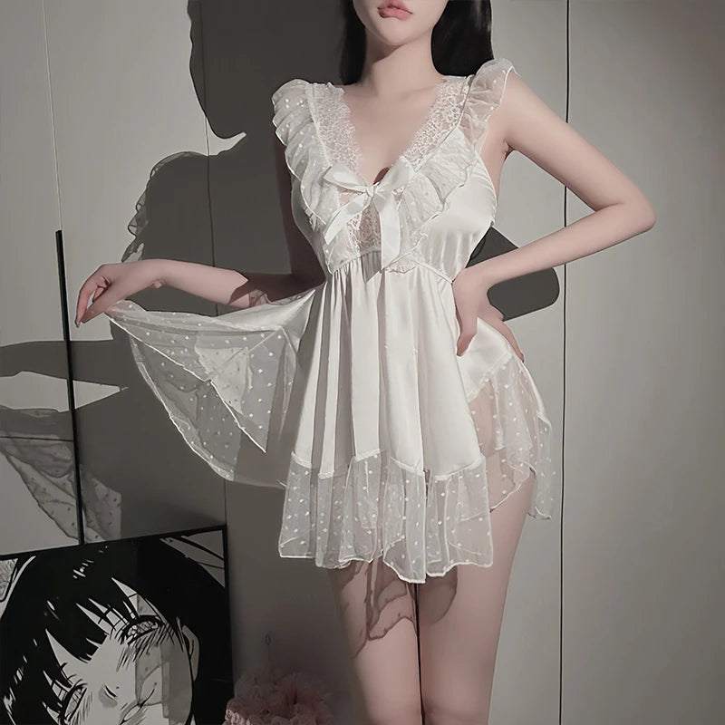 بيجامة نوم نسائية مثيرة