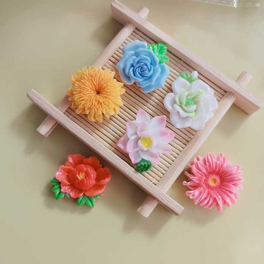 Kawaii Flower Flatback Resin Cabochon Piece