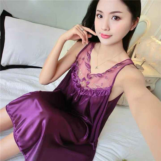 بدلات نوم نسائيه , Women's sleepwear