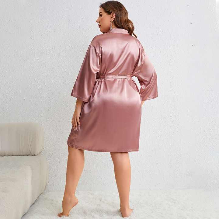 طقم نوم نسائي
