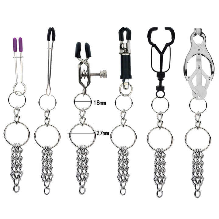 Three-chain chest clip