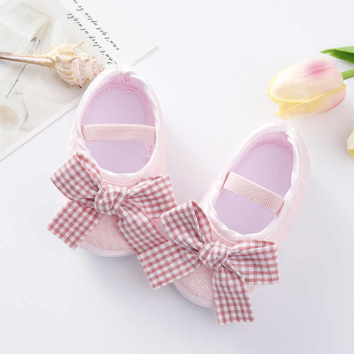 أحذية أطفال كلاسيكية جميلة - Beautiful classic baby shoes