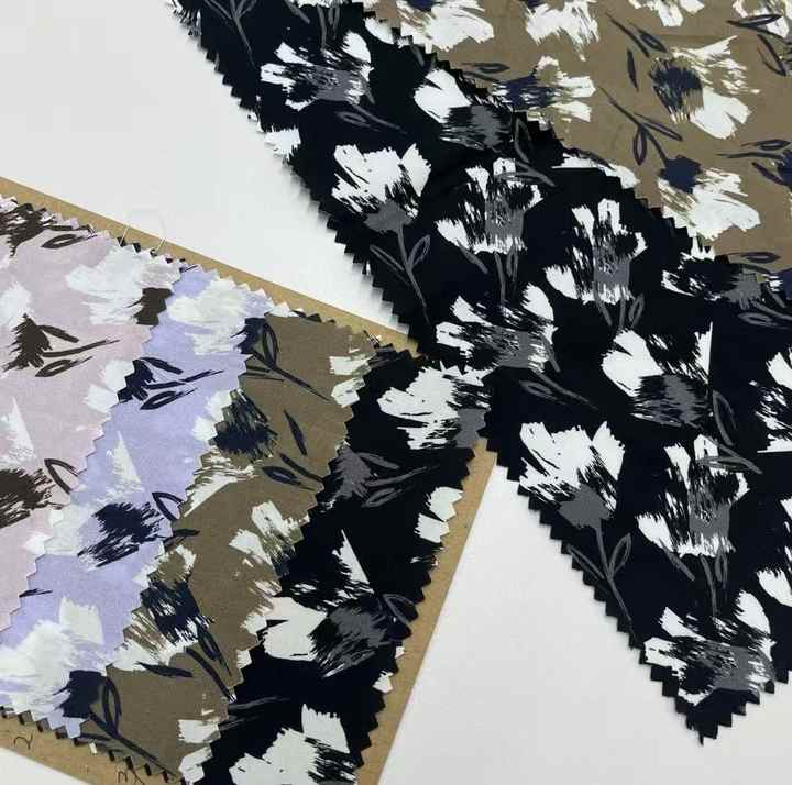 Floral Print Garment Skirt Fabric قماش تنورة ملابس مطبوع