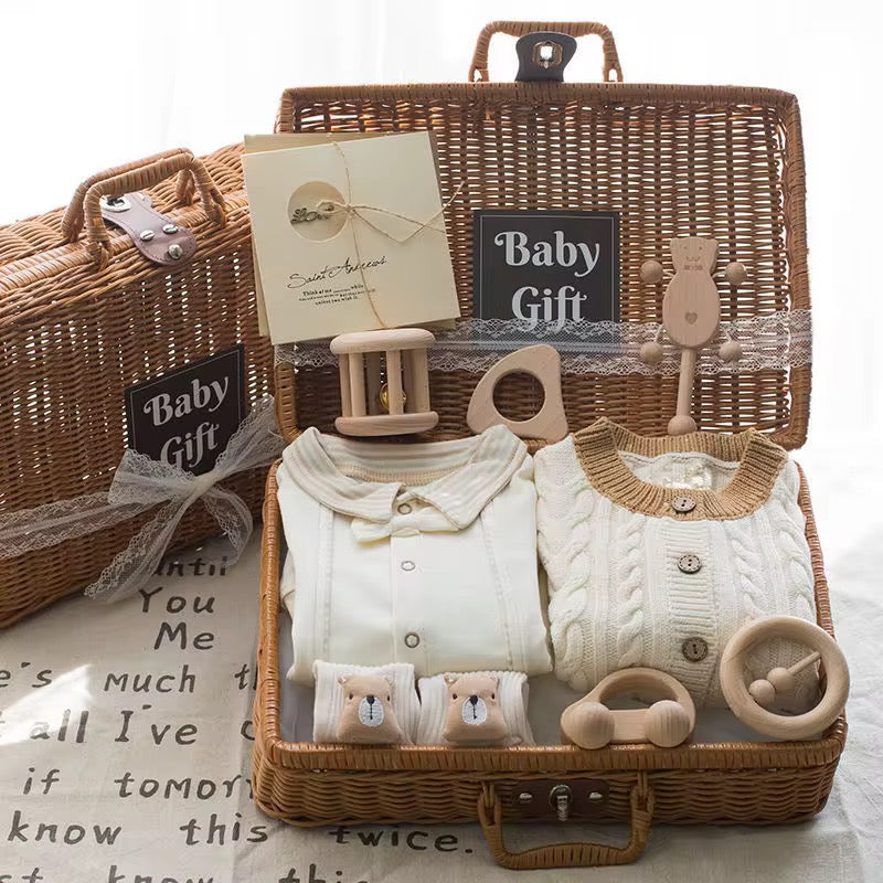 Newborn baby clothes set