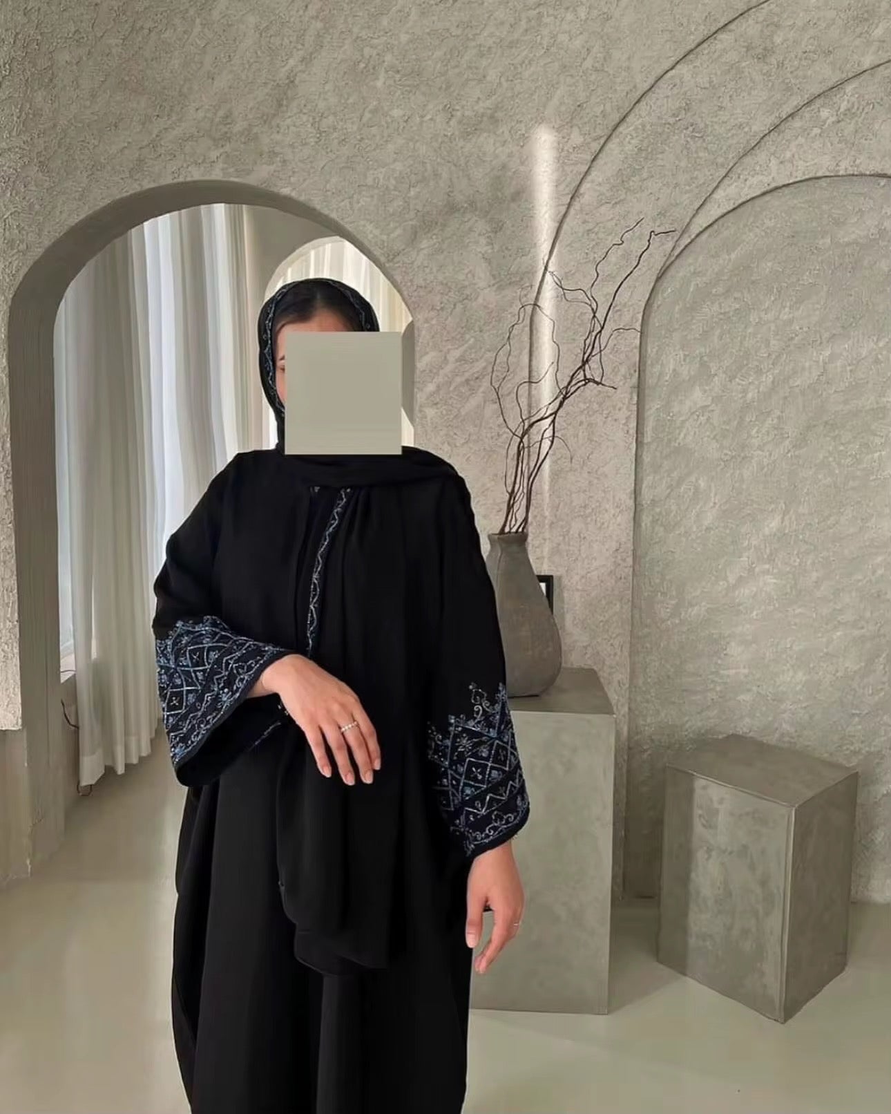 : عبايات abaya