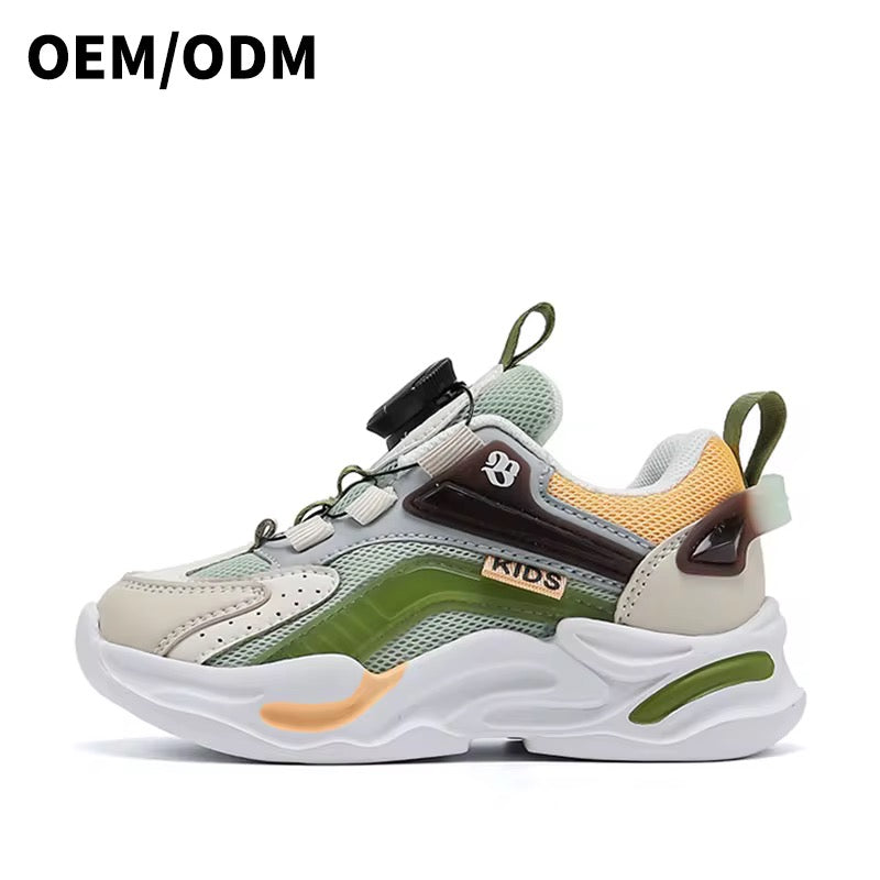Children's sports shoes