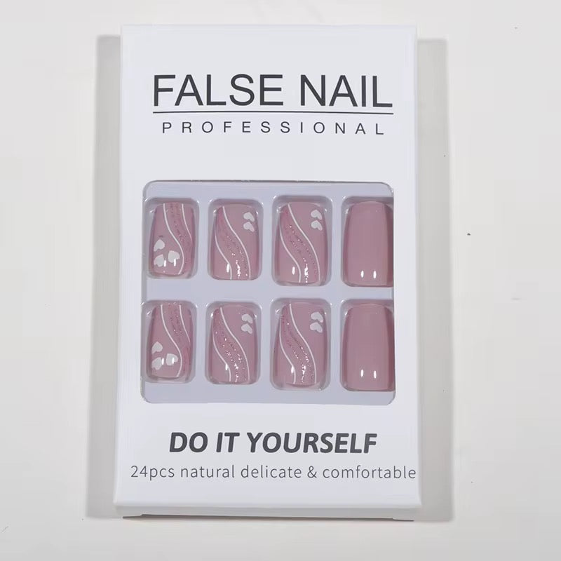 artificial nails أظافر صناعية
