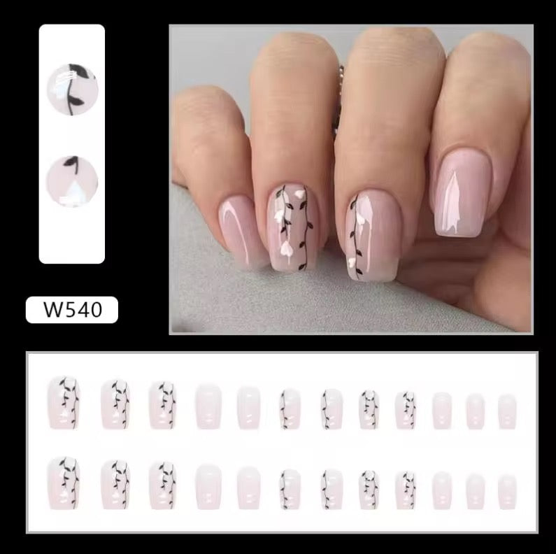 أظافر صناعية nails