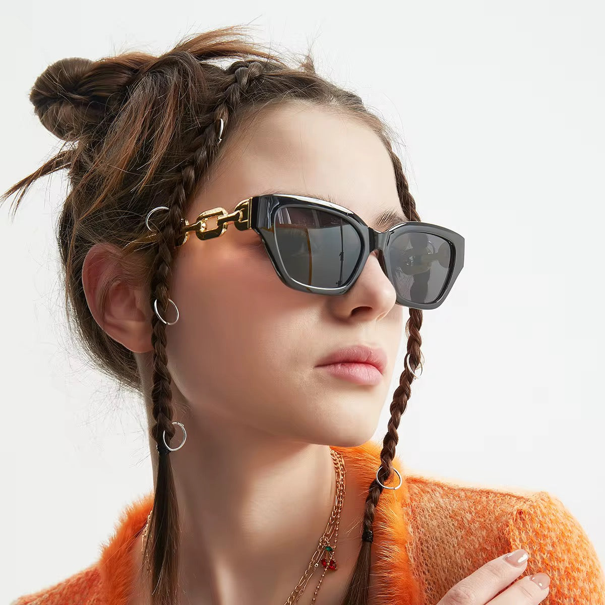 Elegant and luxurious women's sunglasses