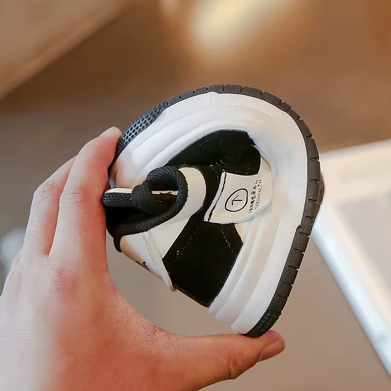 New girls' sneakers