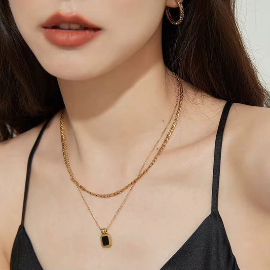 قلادات نسائيه