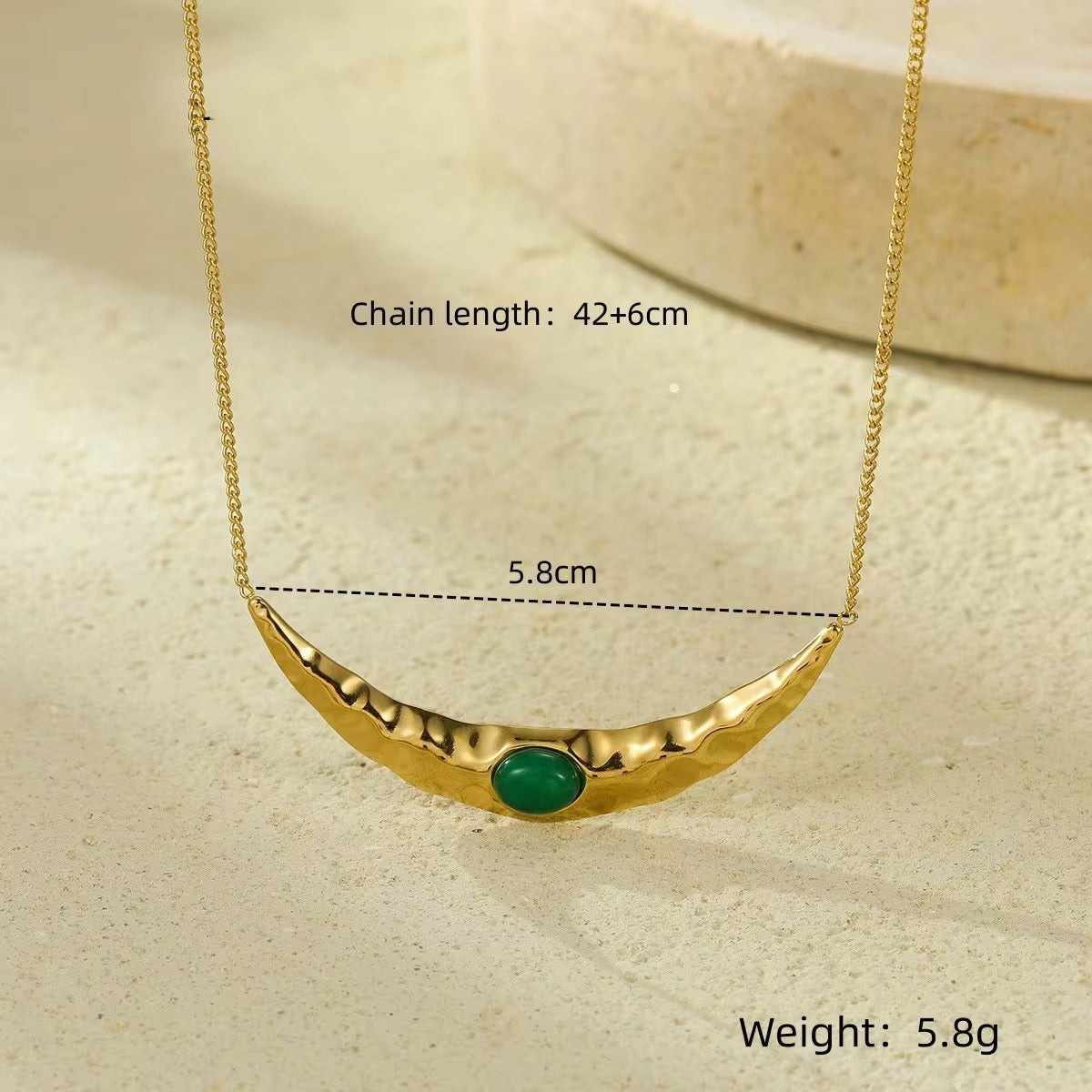 Women's necklace