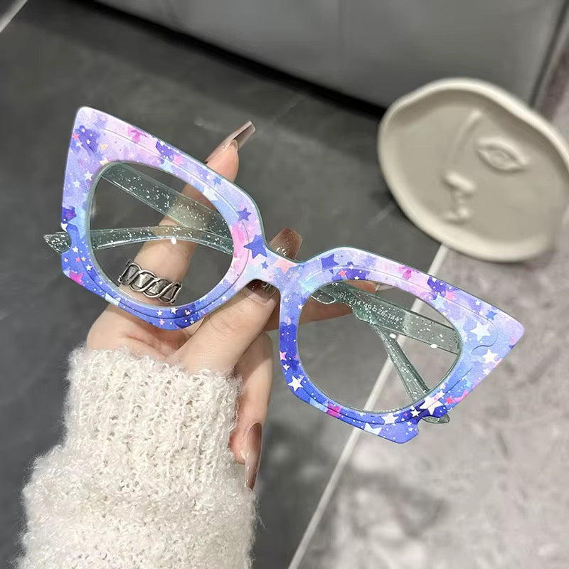 نظارات طبيه نسائيه