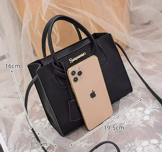 حقائب كتف صغيرة فاخرة