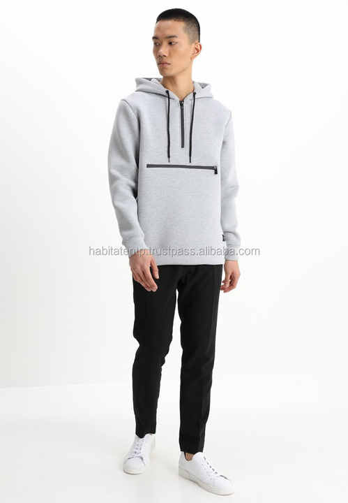 ملابس رياضية رجالية