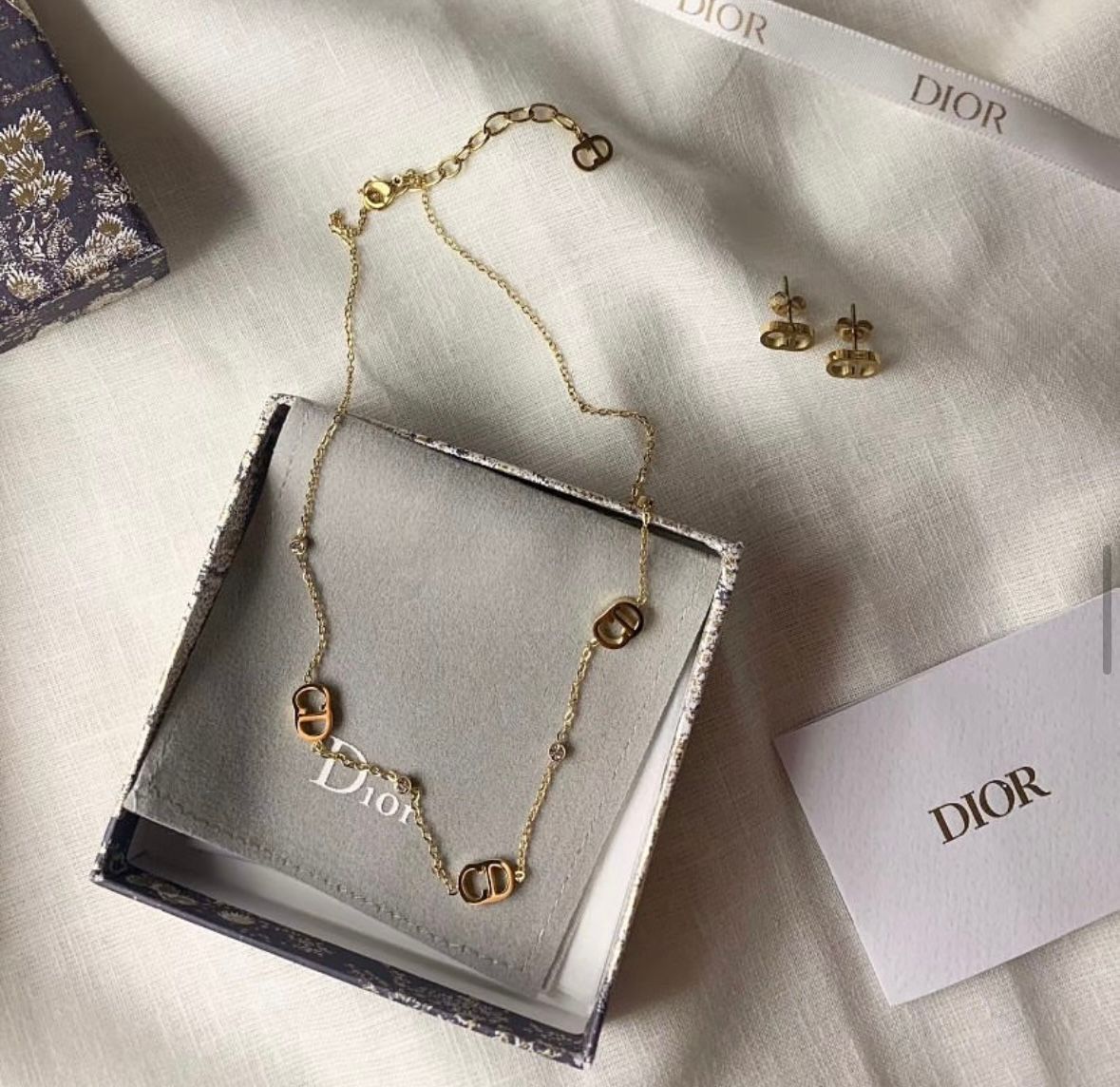 عقد ديور مع حلق \ Fatm stor