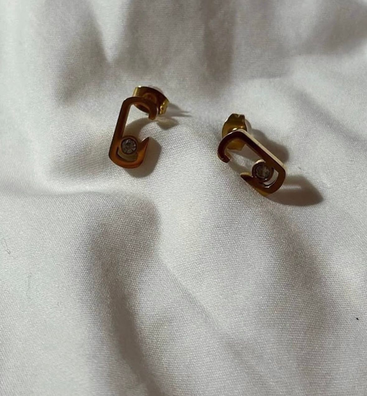 عقد مع حلق\ Fatm stor