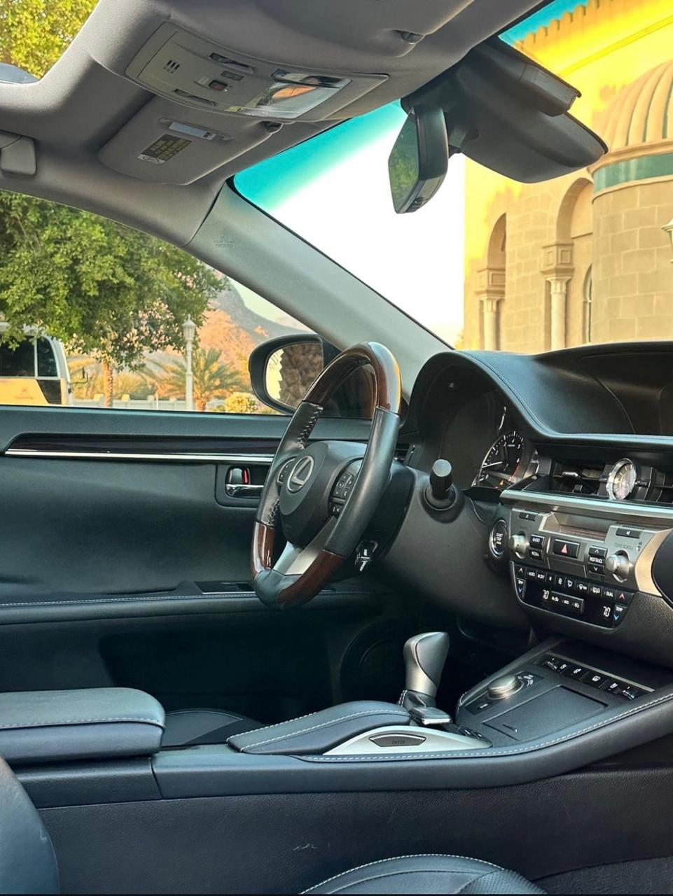 المعتمد لسيارات\ES350 لكزس