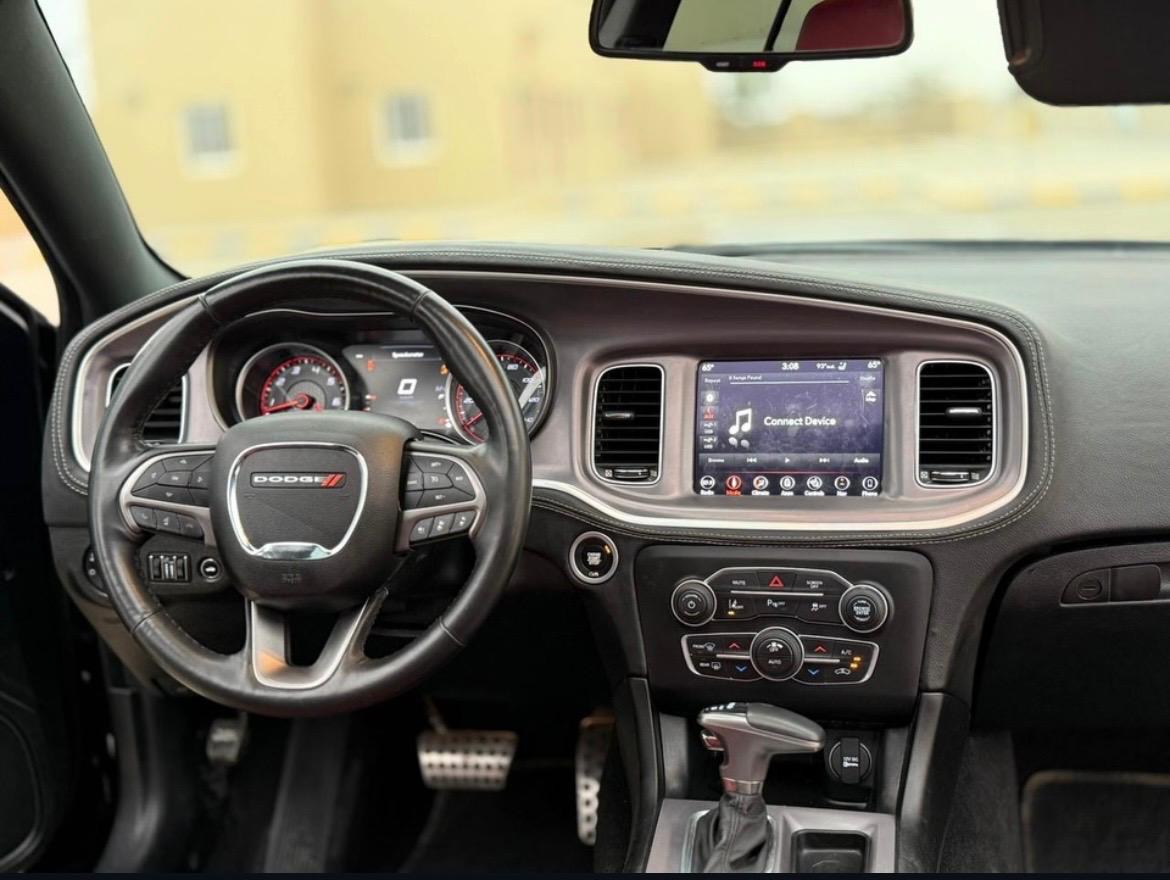 المعتمد لسيارات\دودج تشارجر