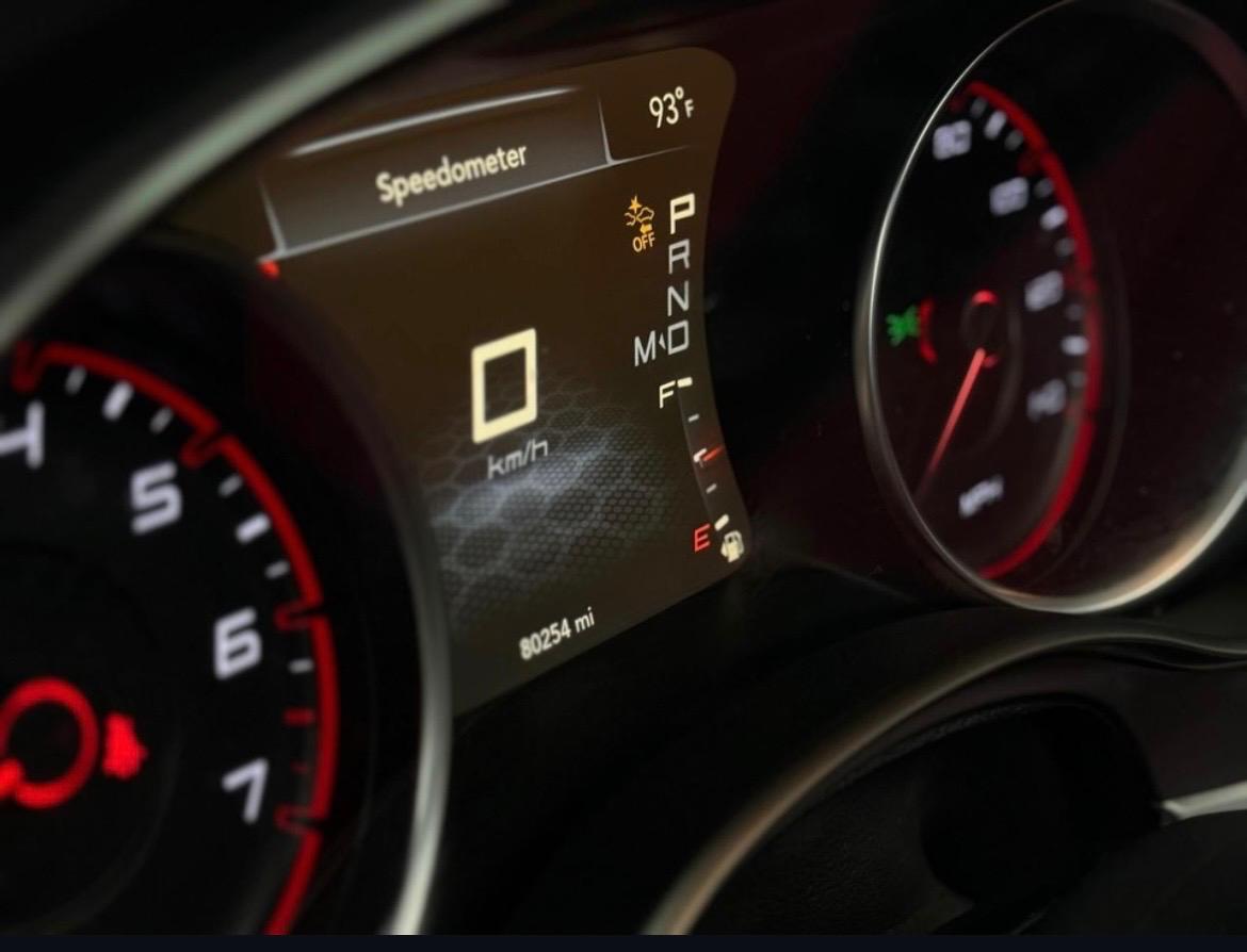 المعتمد لسيارات\دودج تشارجر