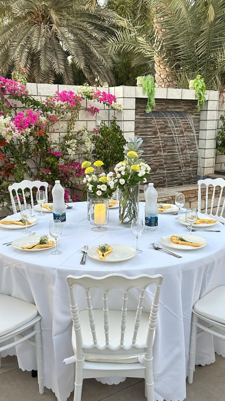 ميرا روز\ تأجير طاولات وكراسي