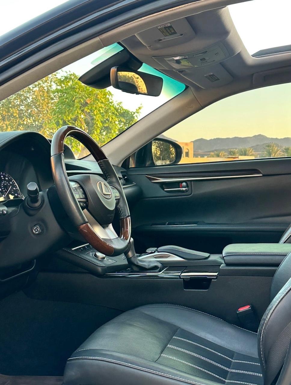 المعتمد لسيارات\ES350 لكزس