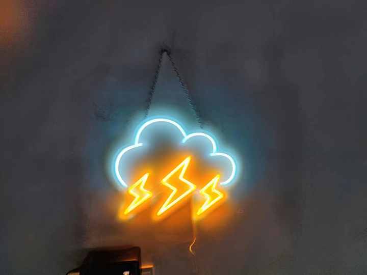 lighting . اضاءة