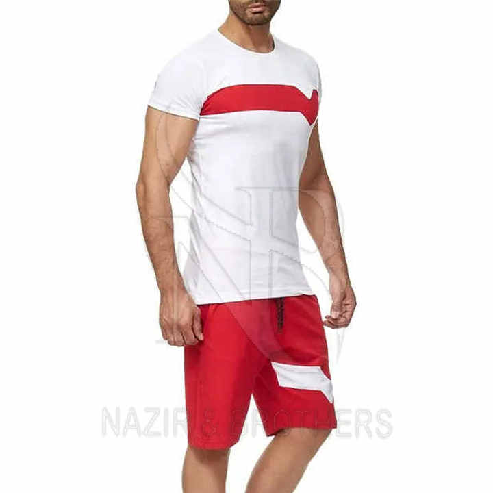 Comfortable men's clothing from clothing brands 