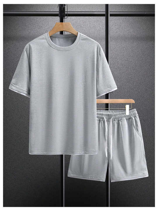 Men's T-shirt and shorts 