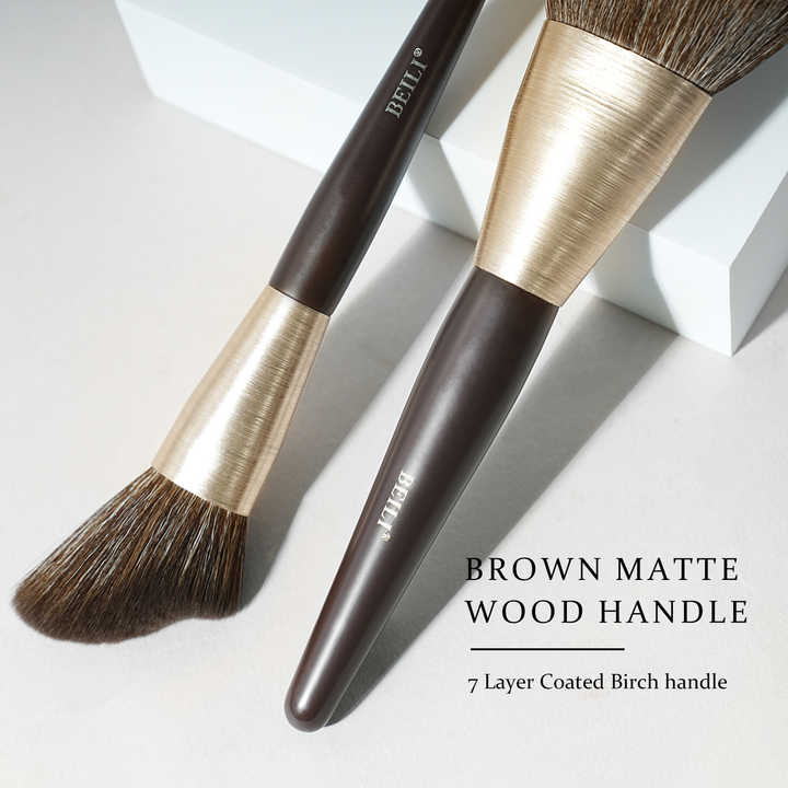 makeup brushes 