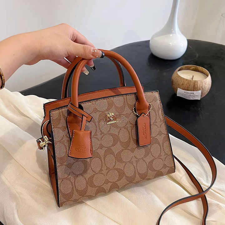 Stylish Large Capacity Shoulder Bag for Women