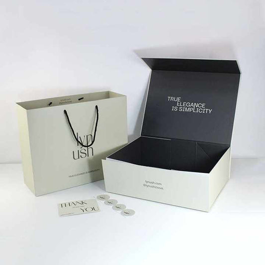 صندوق تعبئة صندوق هدايا من الورق المقوى . Recyclable Hard Cardboard Gift Box Packaging Box