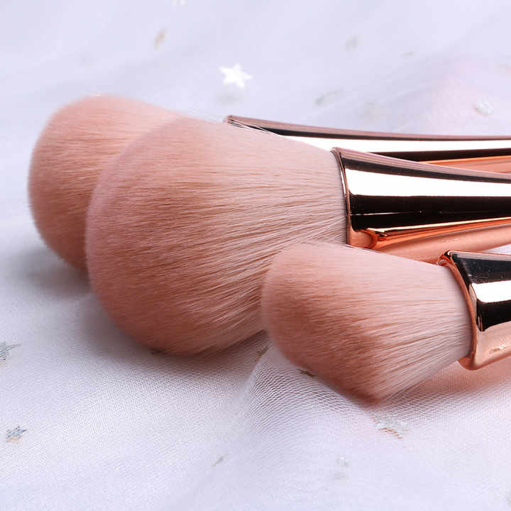 Label Makeup Brush Set with Brush Bag مجموعة فرش مكياج فاخرة باللون الذهبي