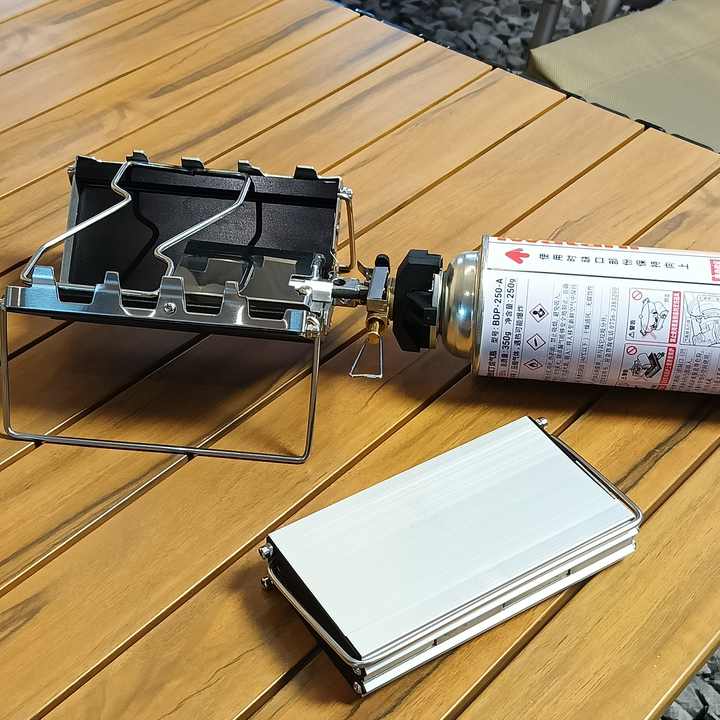 Small portable lightweight folding gas stove. Factory Wholesale Portable Lightweight 