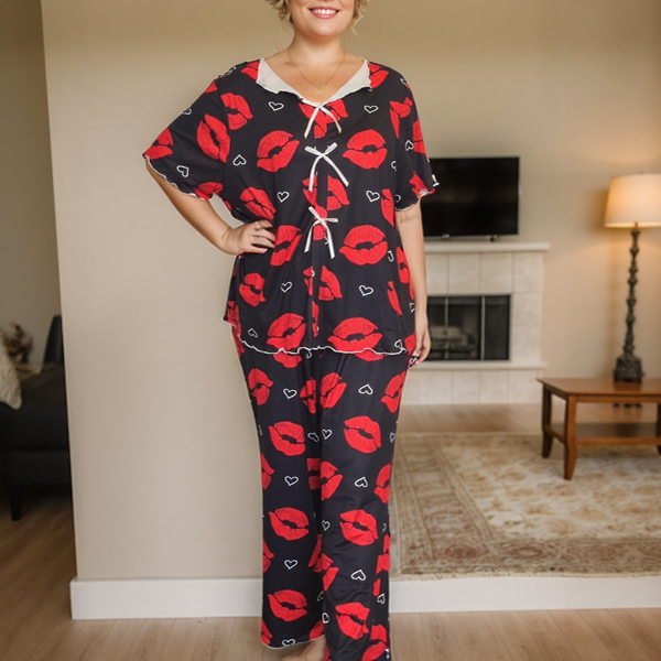 Women's knitted lip print pajamas 