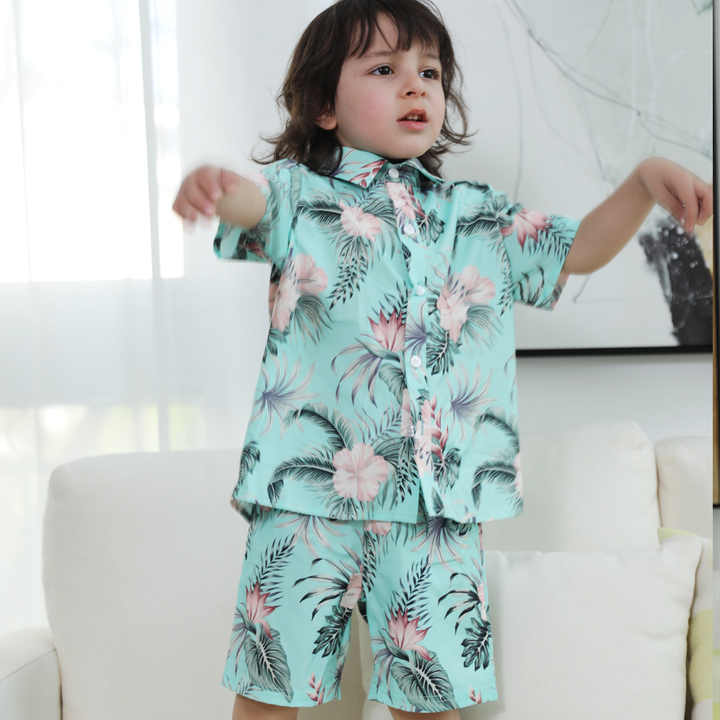 Summer Family Matching Clothes Set Mommy and Me Slip Dresses Father Son and Baby Outfits Parent-Child Wearالصيف الأسرة مطابقة الملابس مجموعة الأم و لي زلة فساتين الأب ابنه و الطفل تجهيزات الملابس الوالدين والطفل ارتداء