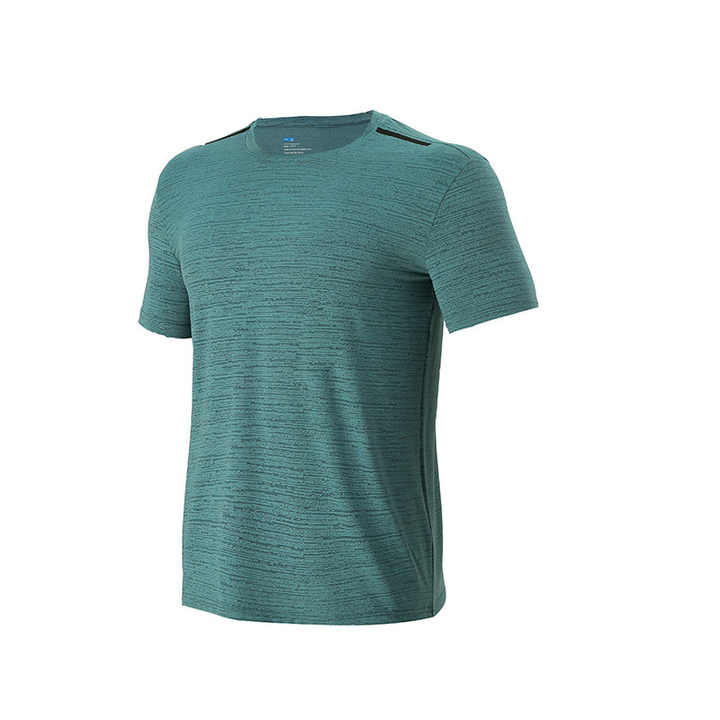Men's quick-drying T-shirt. 