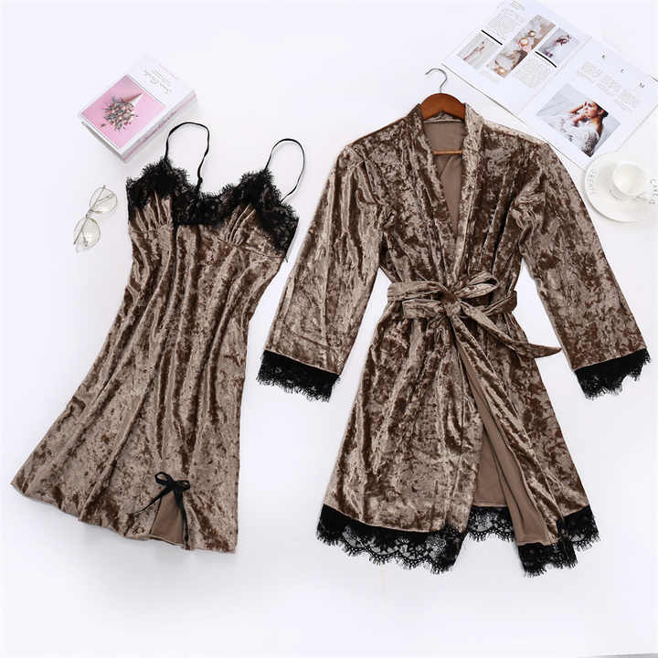 Women's sleepwear 