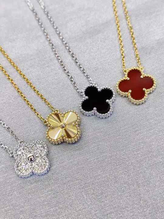 Jewelry and accessories 