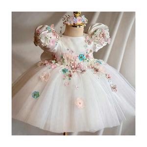 delicate wedding dress 
