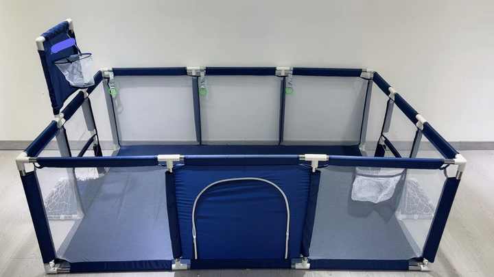 Large playpen with door and basket Playpen with special feature 