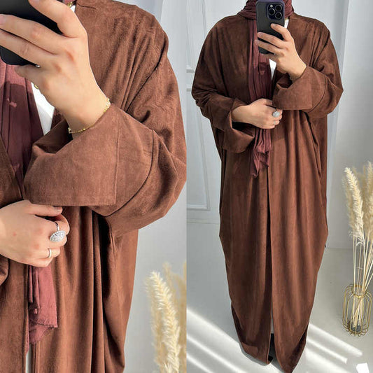 عبايات ملونة نسائيه