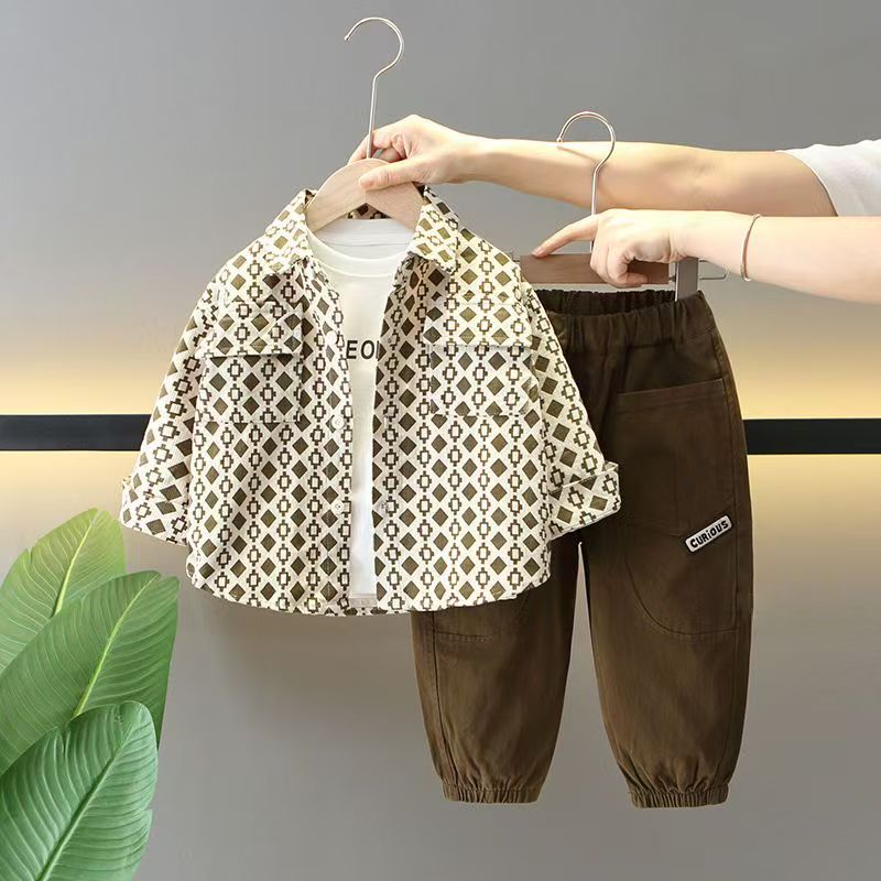 ملابس للأولاد