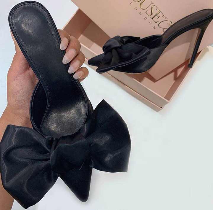 Women's high heel with bow 
