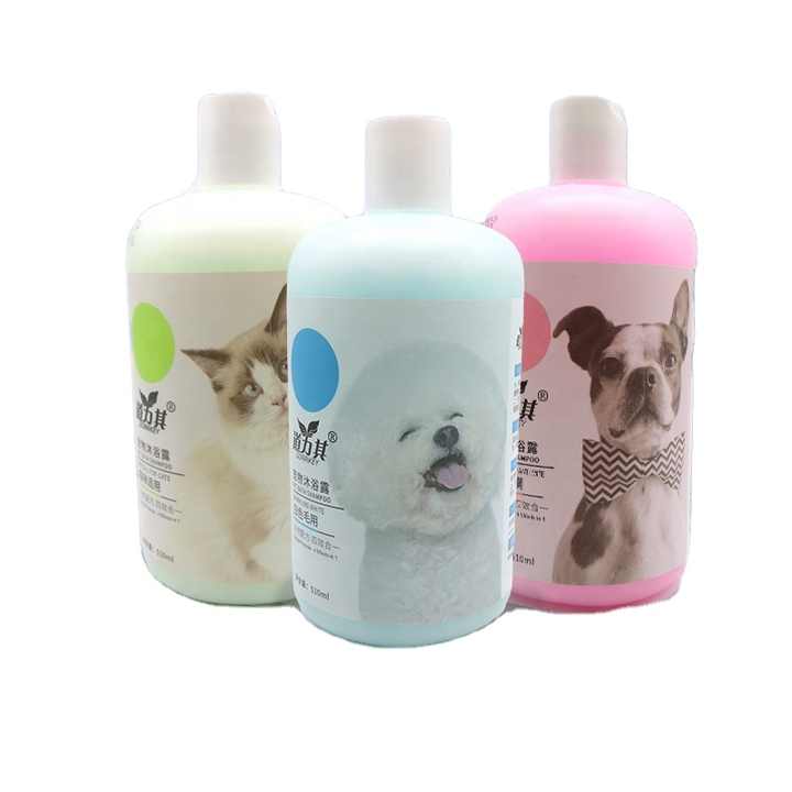 Pet shampoo, clean, natural formula. Cleaning tools. 