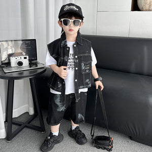 طقم ملابس أطفال