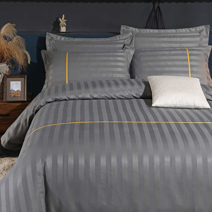مجموعة غطاء لحاف بشريطي حديث للفنادق . Modern Luxury Hotel Stripe Duvet Cover Set Available in