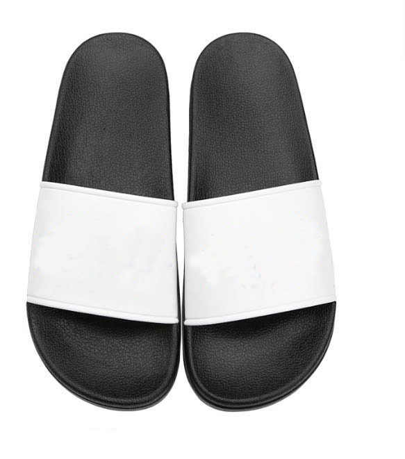New trendy men's slippers 