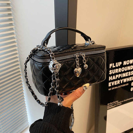 حقيبة كتف نسائية من الجلد